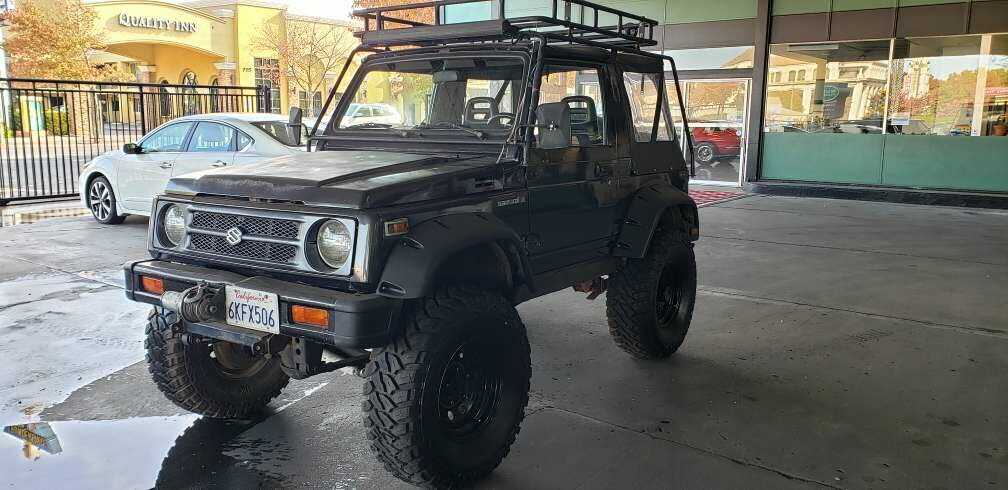 Suzuki Samurai