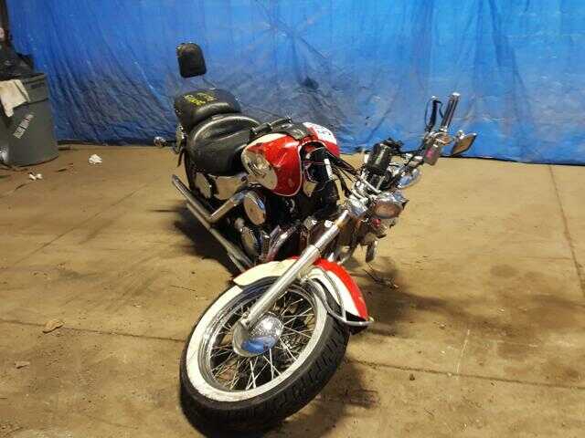 Honda VT1100C2 (SHADOW ACE)