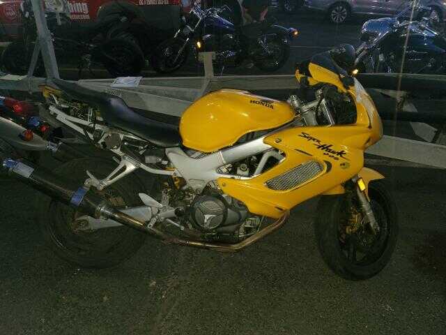 Honda VTR1000F (SUPERHAWK)