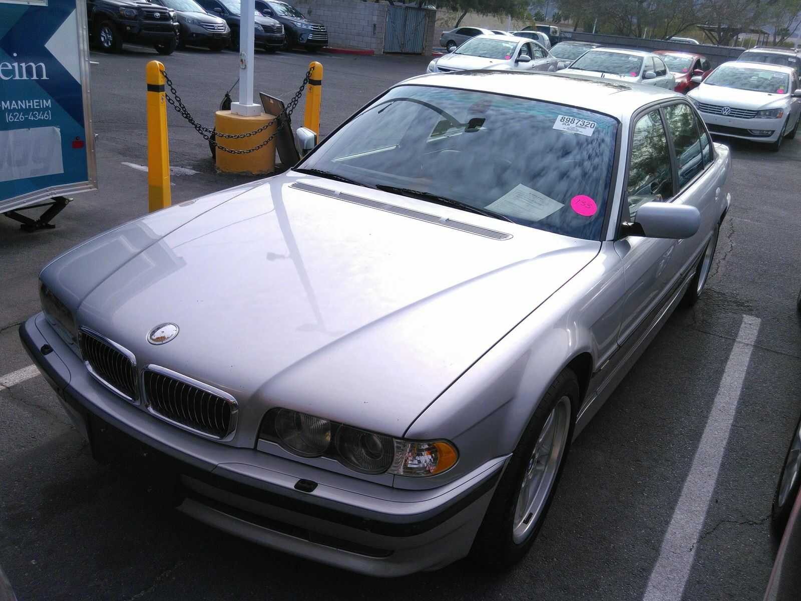 BMW 750i