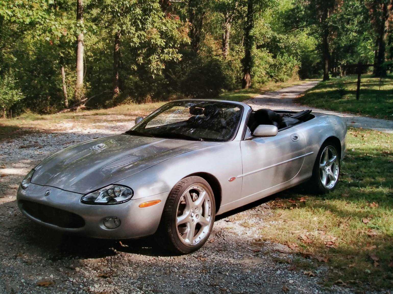 Jaguar XKR