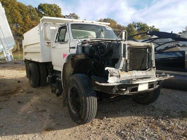 Ford F-700