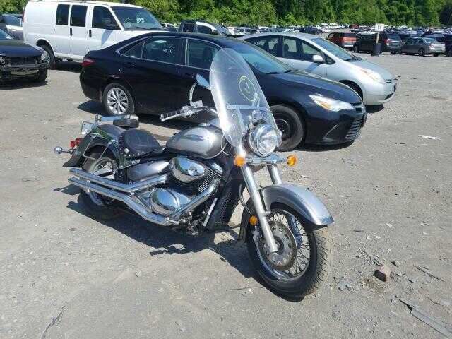 Suzuki VL800K