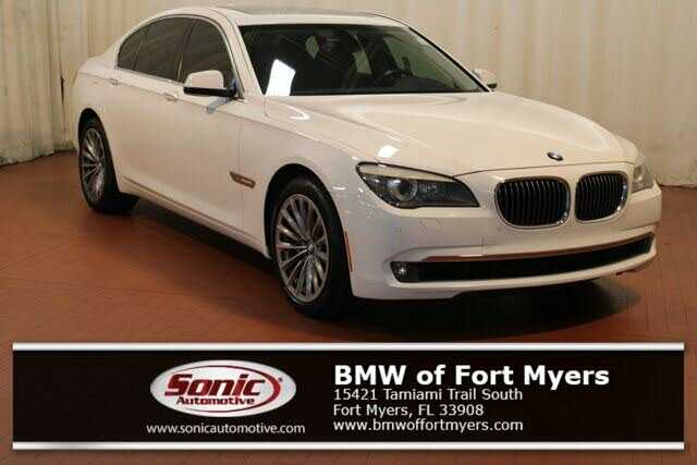 BMW 740i