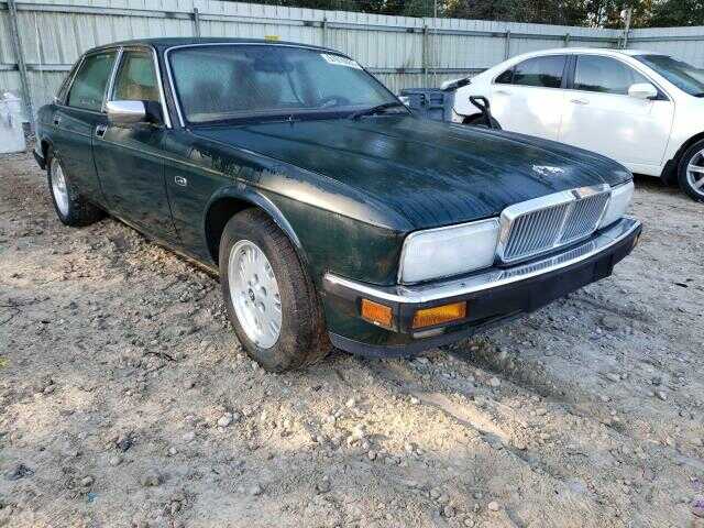 Jaguar XJ6