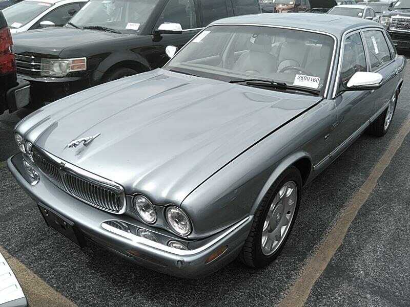 Jaguar Super V8