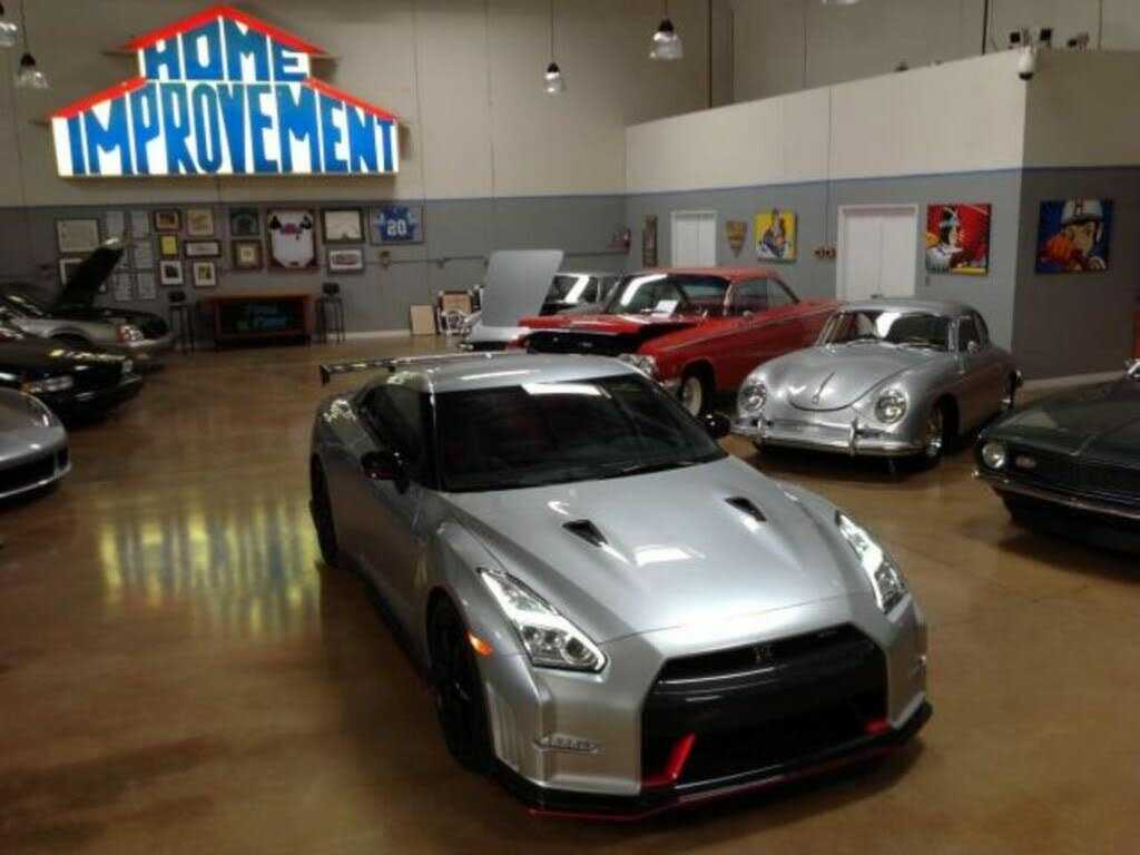 Nissan GT-R