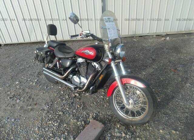 Honda VT1100C2 (SHADOW ACE)