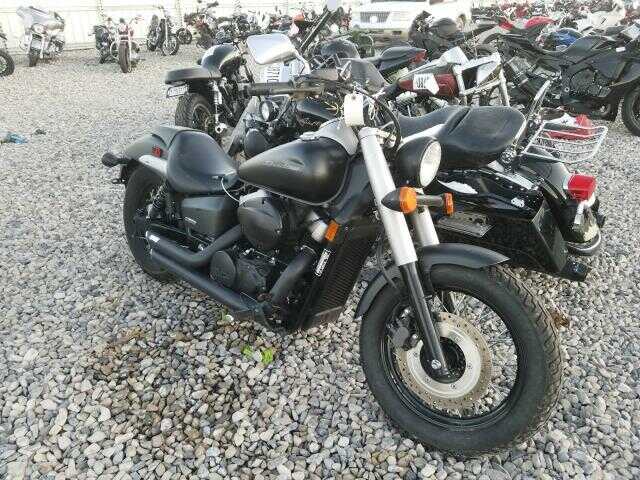 Honda VT750 (Shadow Phantom)
