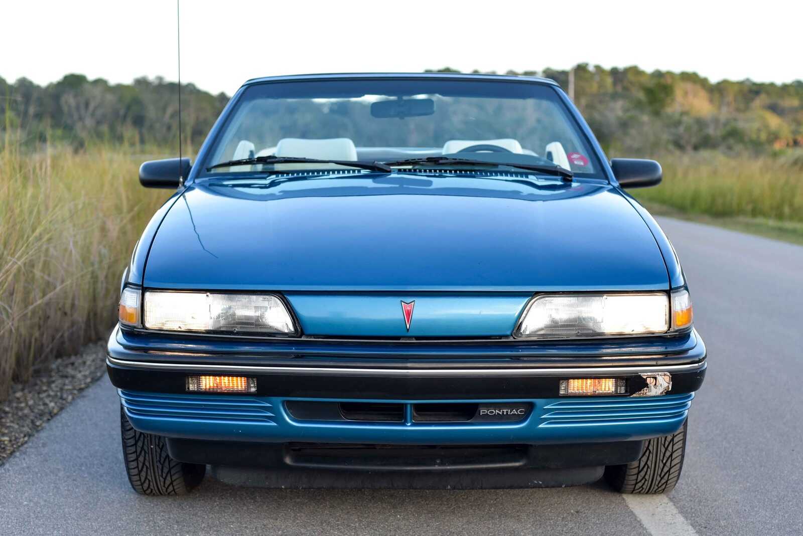 Pontiac Sunbird