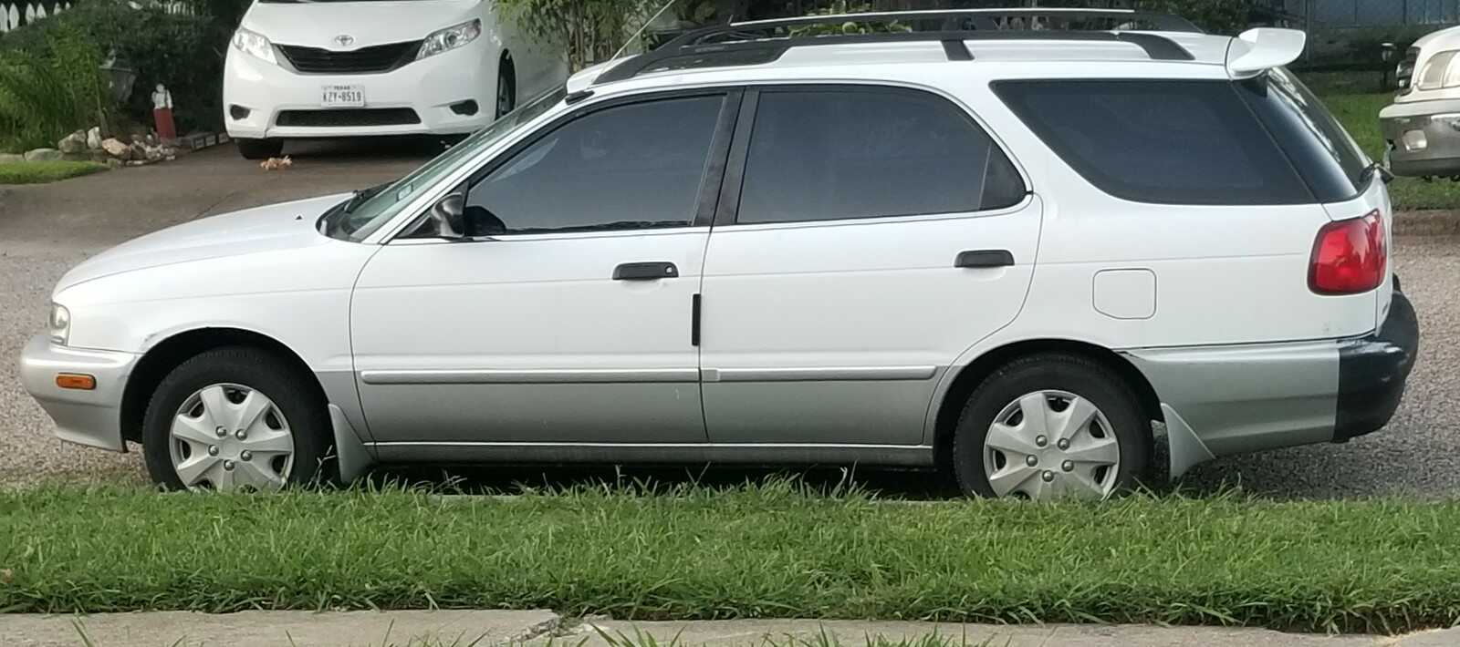 Suzuki Esteem