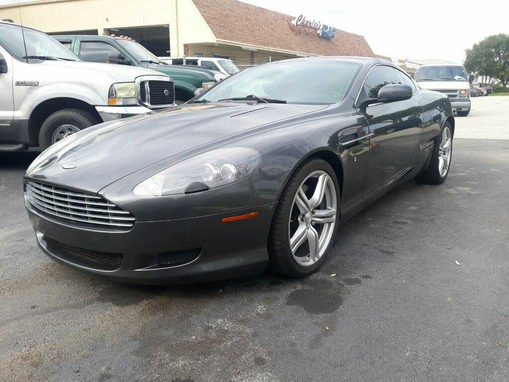 Aston Martin DB9