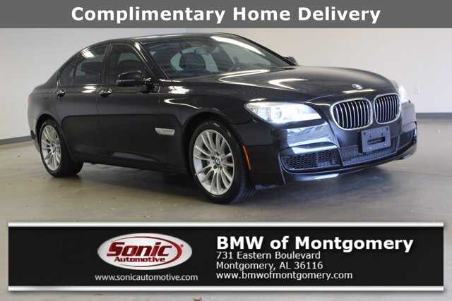 BMW 740i