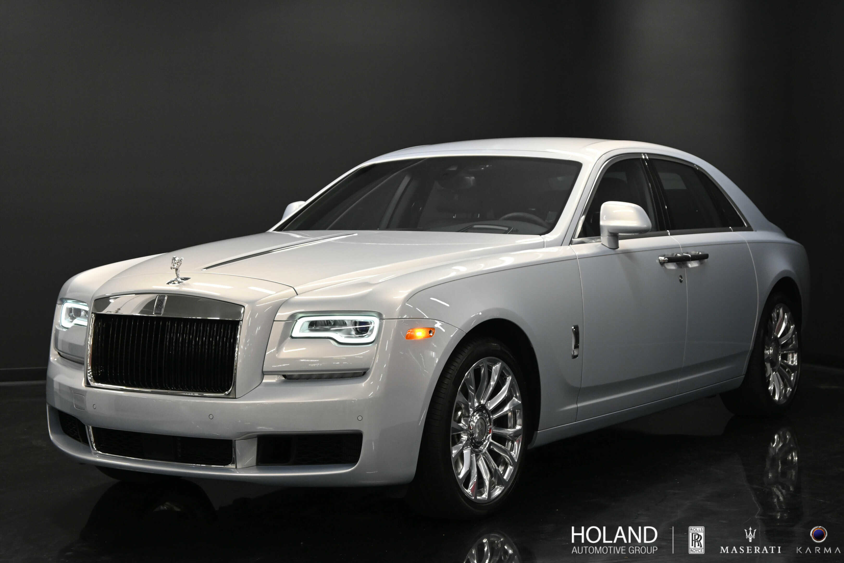 ROLLS-ROYCE