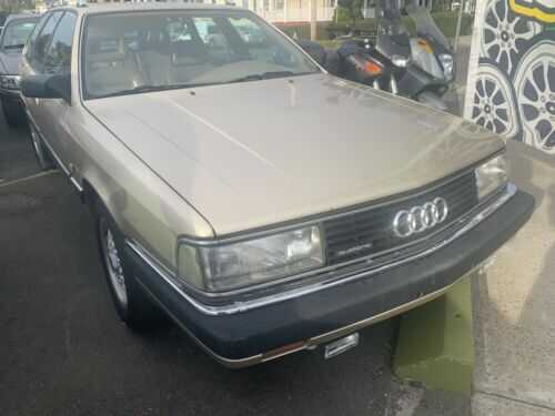 Audi 200