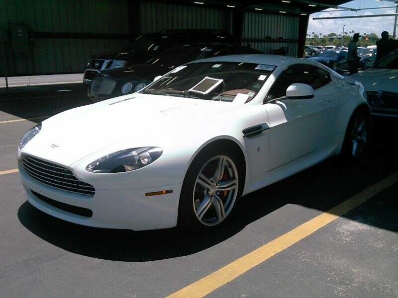 Aston Martin V8 Vantage
