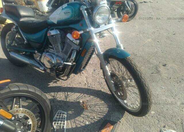 Suzuki VS800