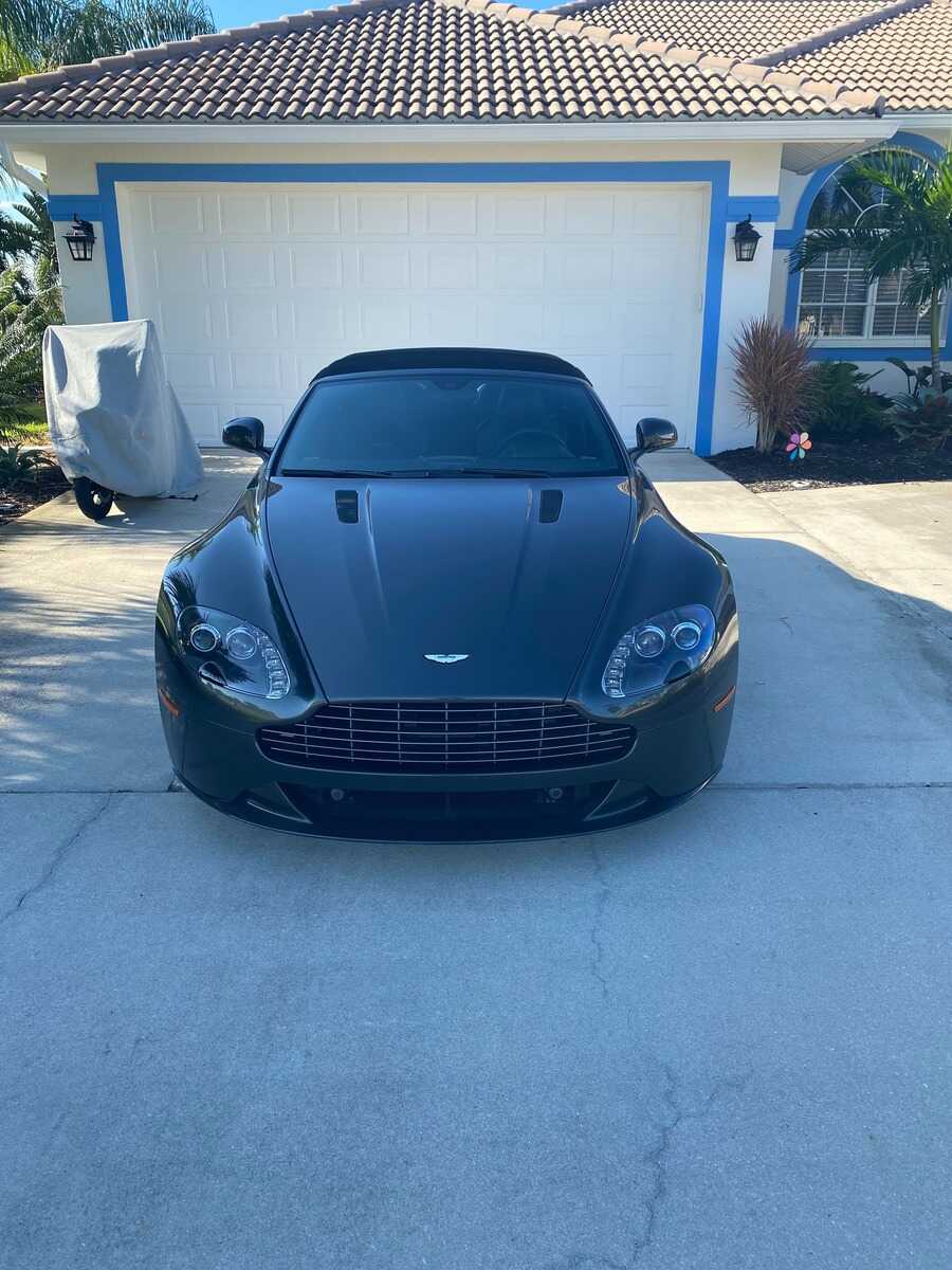 Aston Martin V8 Vantage