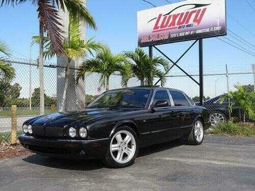 Jaguar XJ
