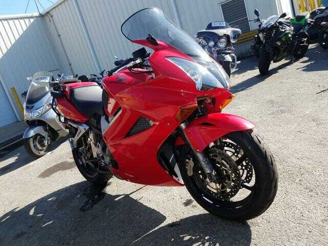 Honda VFR800A (INTERCEPTOR)