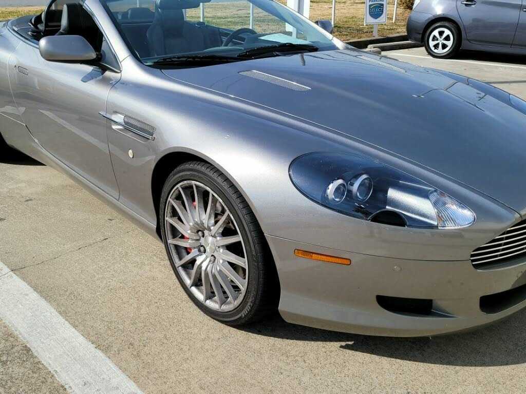 Aston Martin DB9