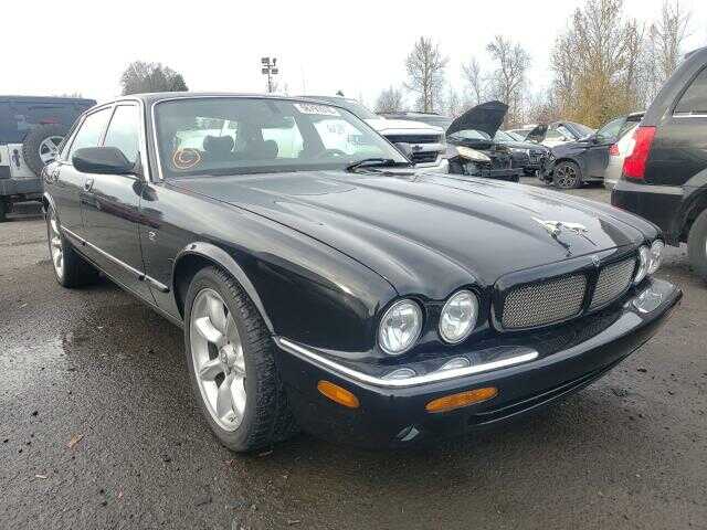 Jaguar XJR