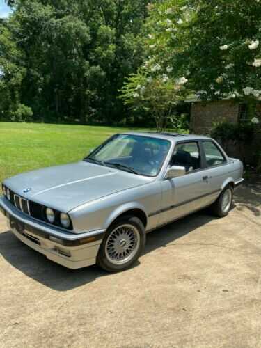 BMW 325iS