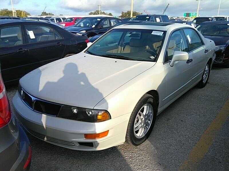 Mitsubishi Diamante
