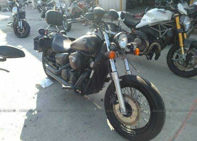 Honda VT750 (Shadow Phantom)