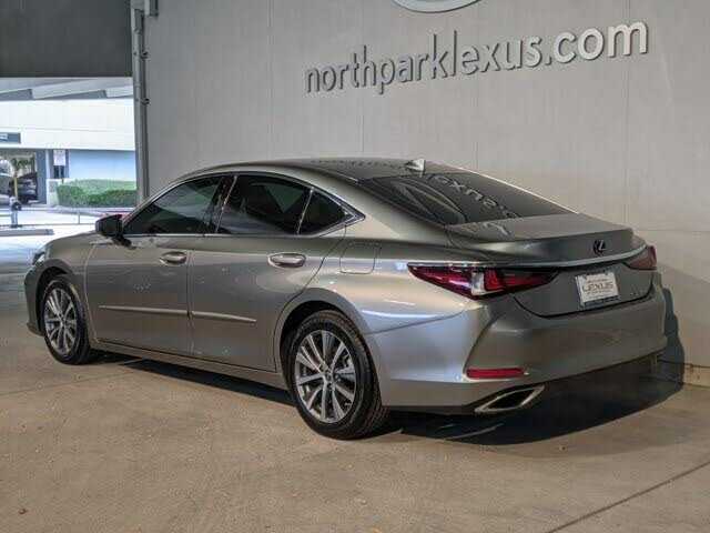 2019 Lexus ES
