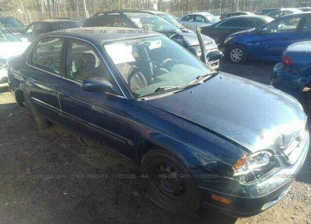Suzuki Esteem