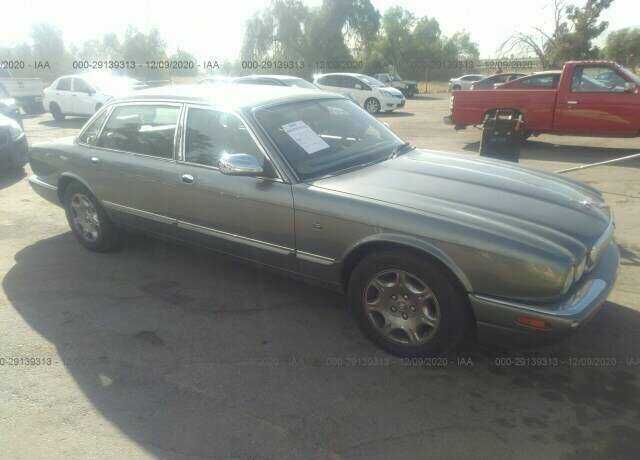 Jaguar Vanden Plas