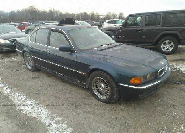 BMW 740i