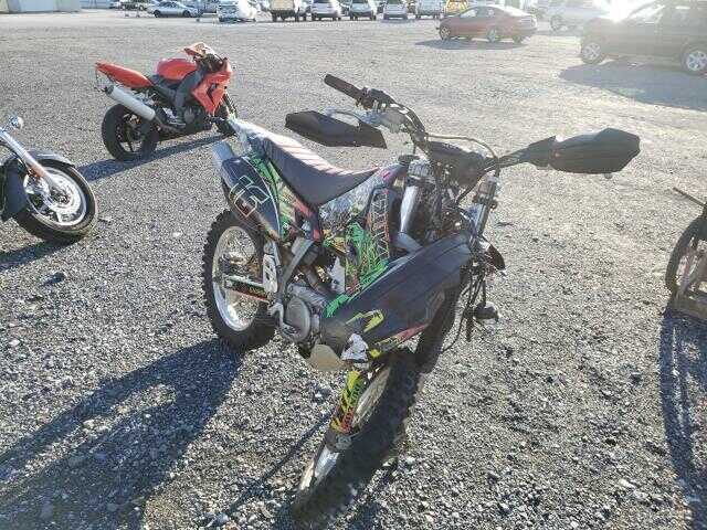Suzuki DR-Z400EK