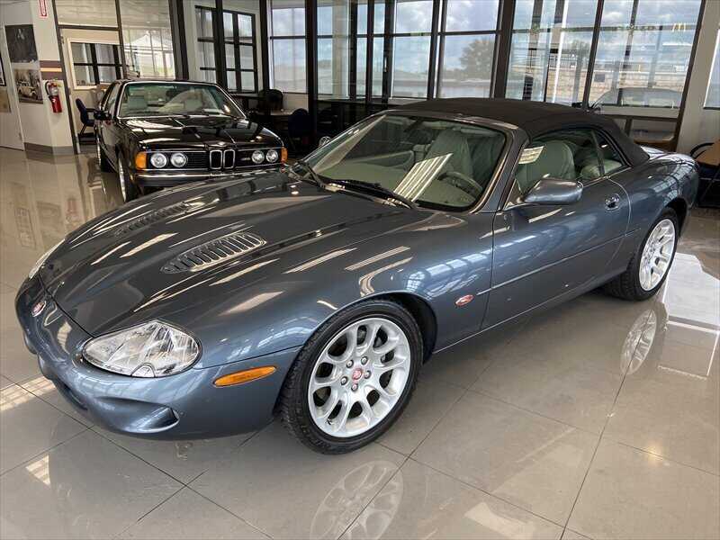 Jaguar XKR