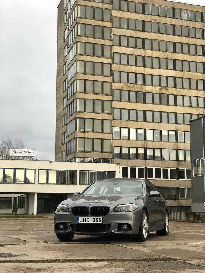 BMW 550i