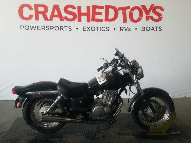 Suzuki GZ250