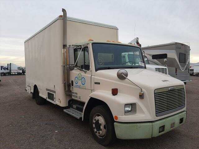 2000 FREIGHTLINER FL60