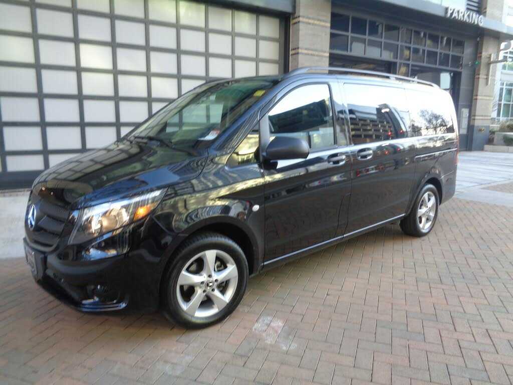 2018 Mercedes-Benz METRIS