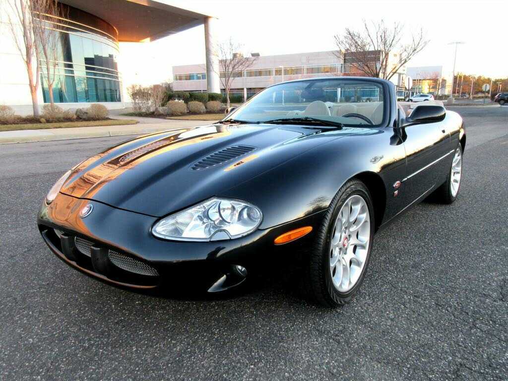 Jaguar XKR