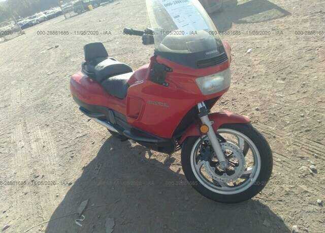 Honda PC800 (PACIFIC COAST)
