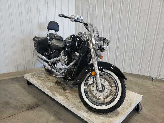 Suzuki VL800L/VL800TL