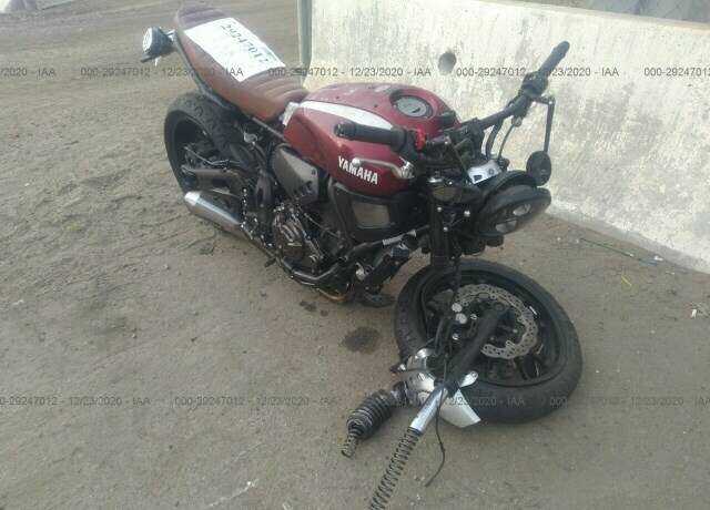 YAMAHA