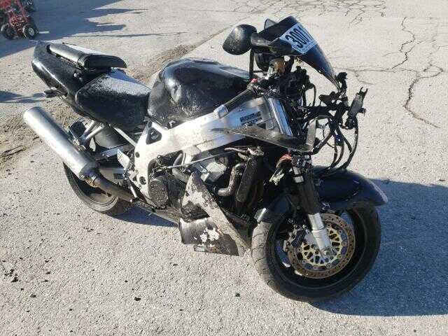 Honda CBR900