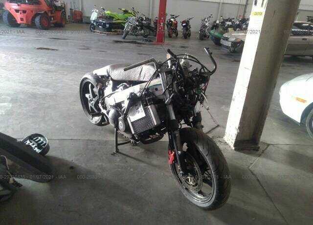 Honda VFR800Fi (INTERCEPTOR)