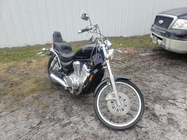 Suzuki VS800GL