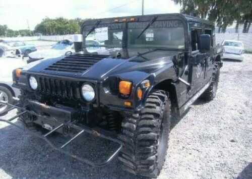 HUMMER H1