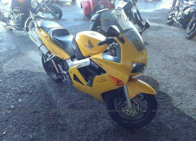 Honda VFR800Fi (INTERCEPTOR)