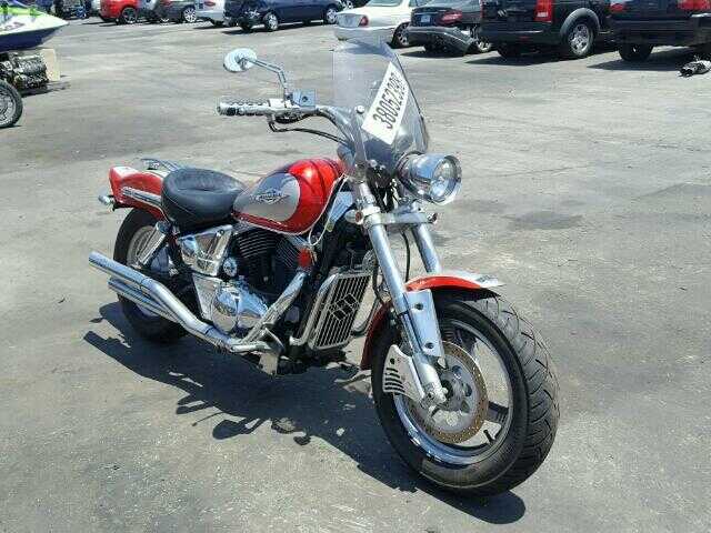 Suzuki VZ800
