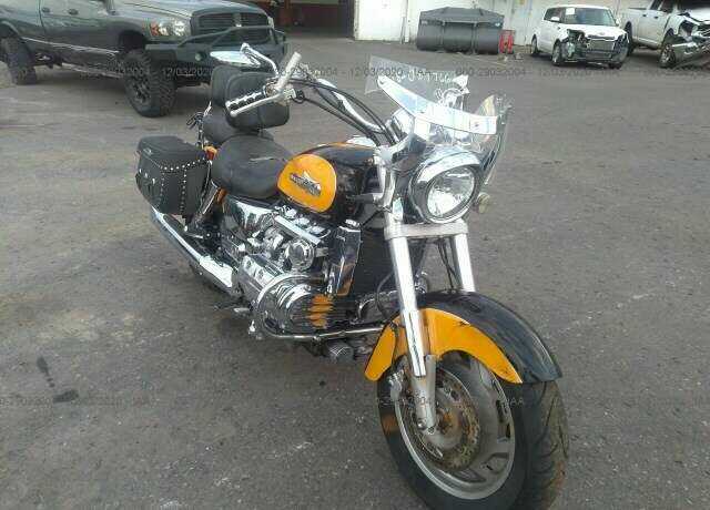 Honda GL1500C (VALKYRIE)